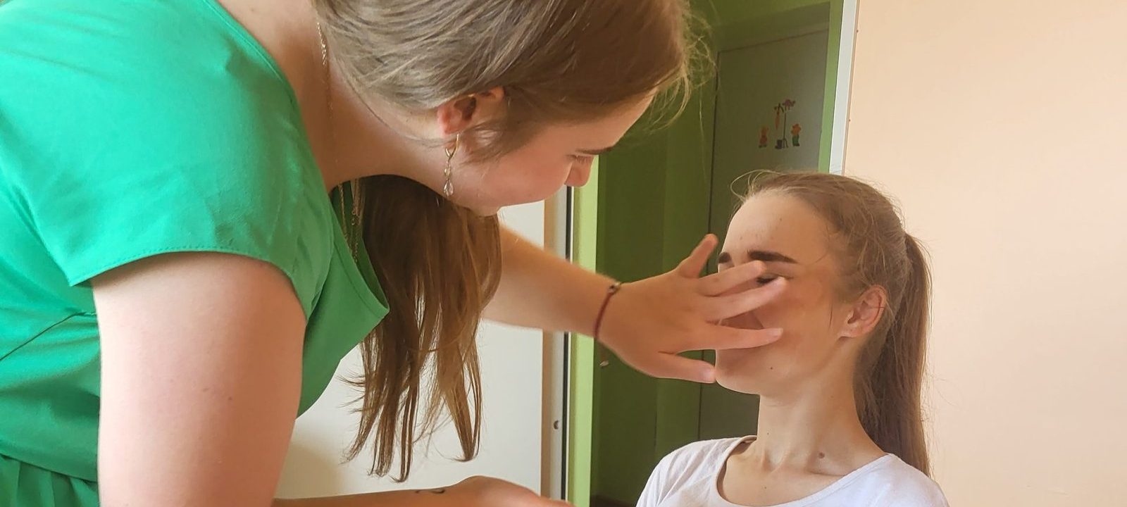 Makiažo pamokėlė mergaitėms